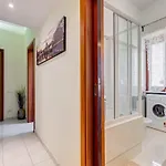 Karolina's Home, 2-bdr At Vatican
