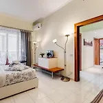 Apartment Karolina's Home, 2-bdr At Vatican Rome