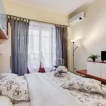 Apartment Karolina's Home, 2-bdr At Vatican