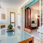 Karolina's Home, 2-bdr At Vatican Apartment Rome