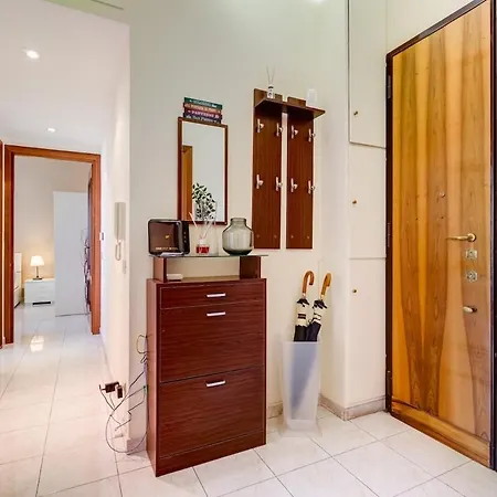 アパート Karolina's Home, 2-bdr At Vatican