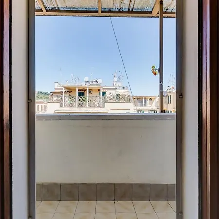 Karolina's Home, 2-bdr At Vatican *