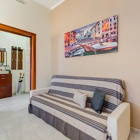 Karolina's Home, 2-bdr At Vatican Roma